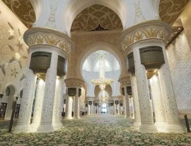 Expertly Crafted Mosque Carpets in Abu Dhabi 